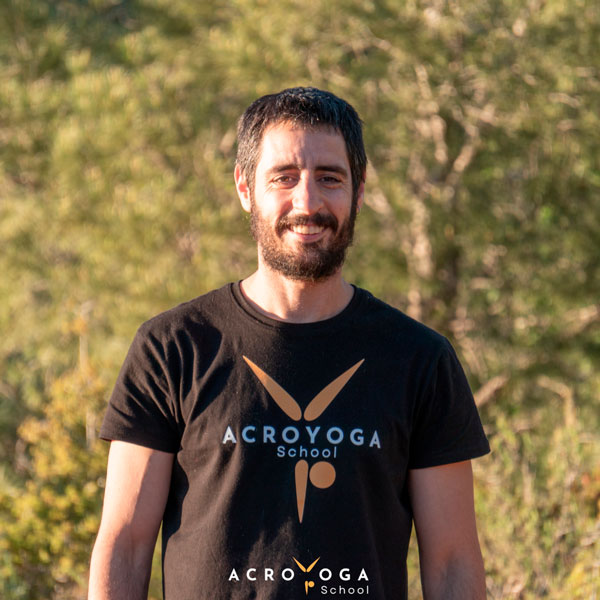 ACROYOGA MULTINIVEL